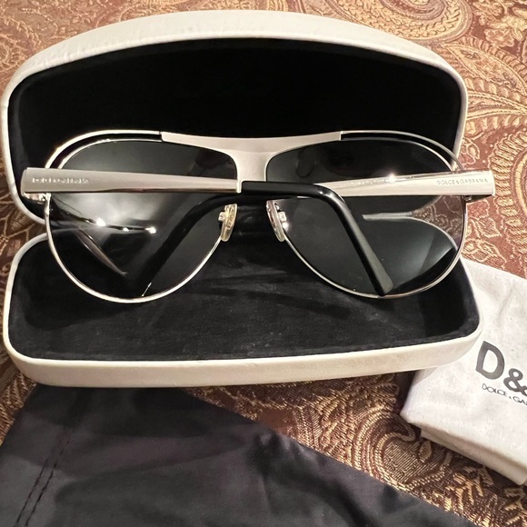 DOLCE GABBANA Unisex Sunglasses - Picture 5 of 7